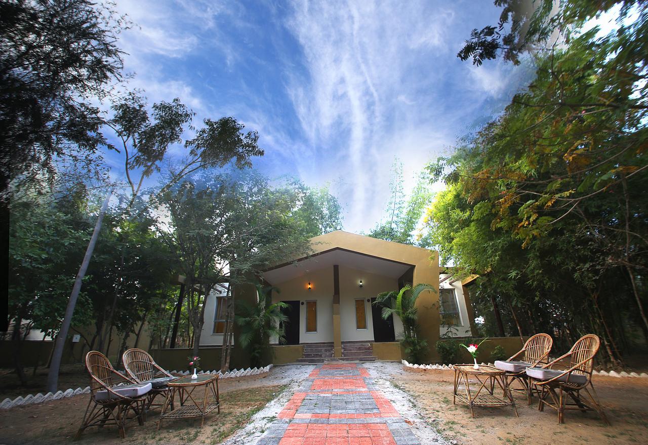 Mogli Resort Kānha Extérieur photo
