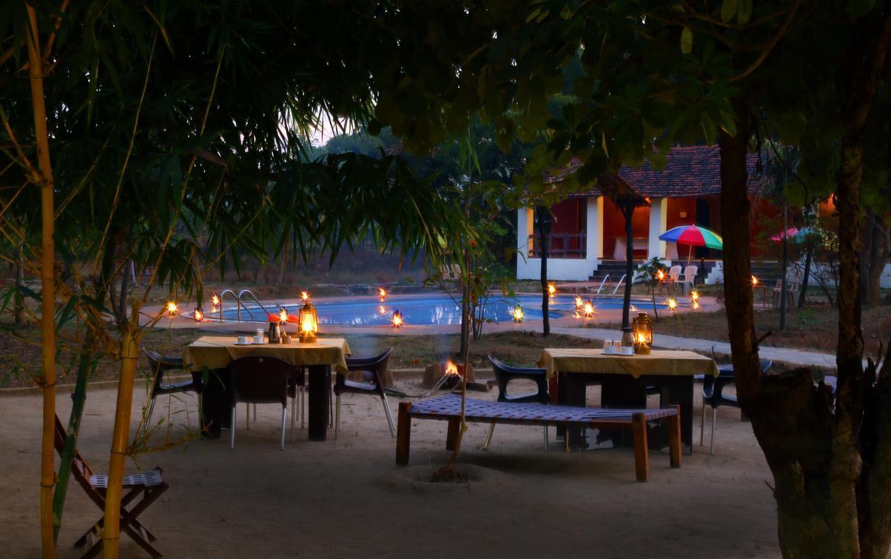 Mogli Resort Kānha Extérieur photo