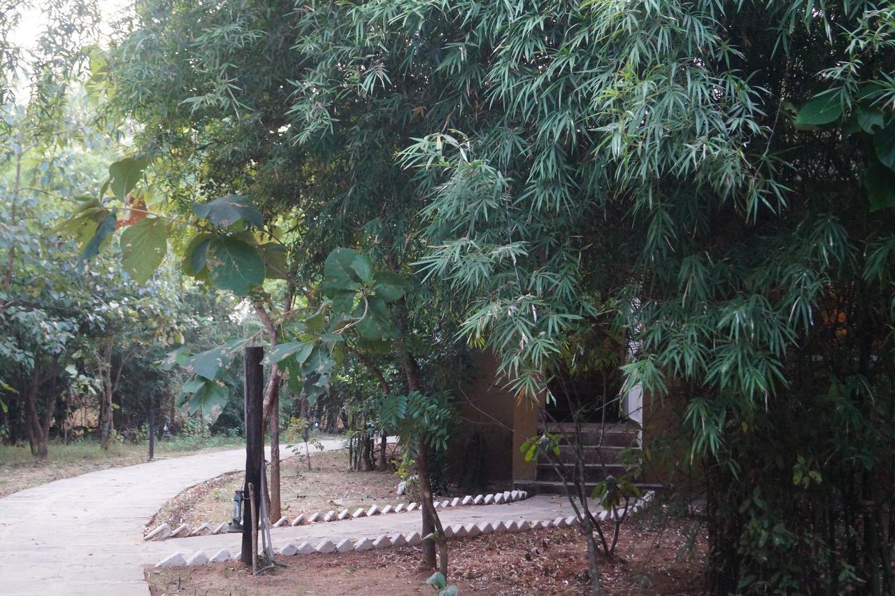 Mogli Resort Kānha Extérieur photo