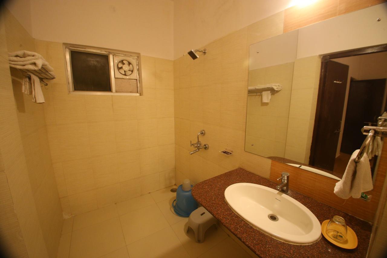 Mogli Resort Kānha Extérieur photo