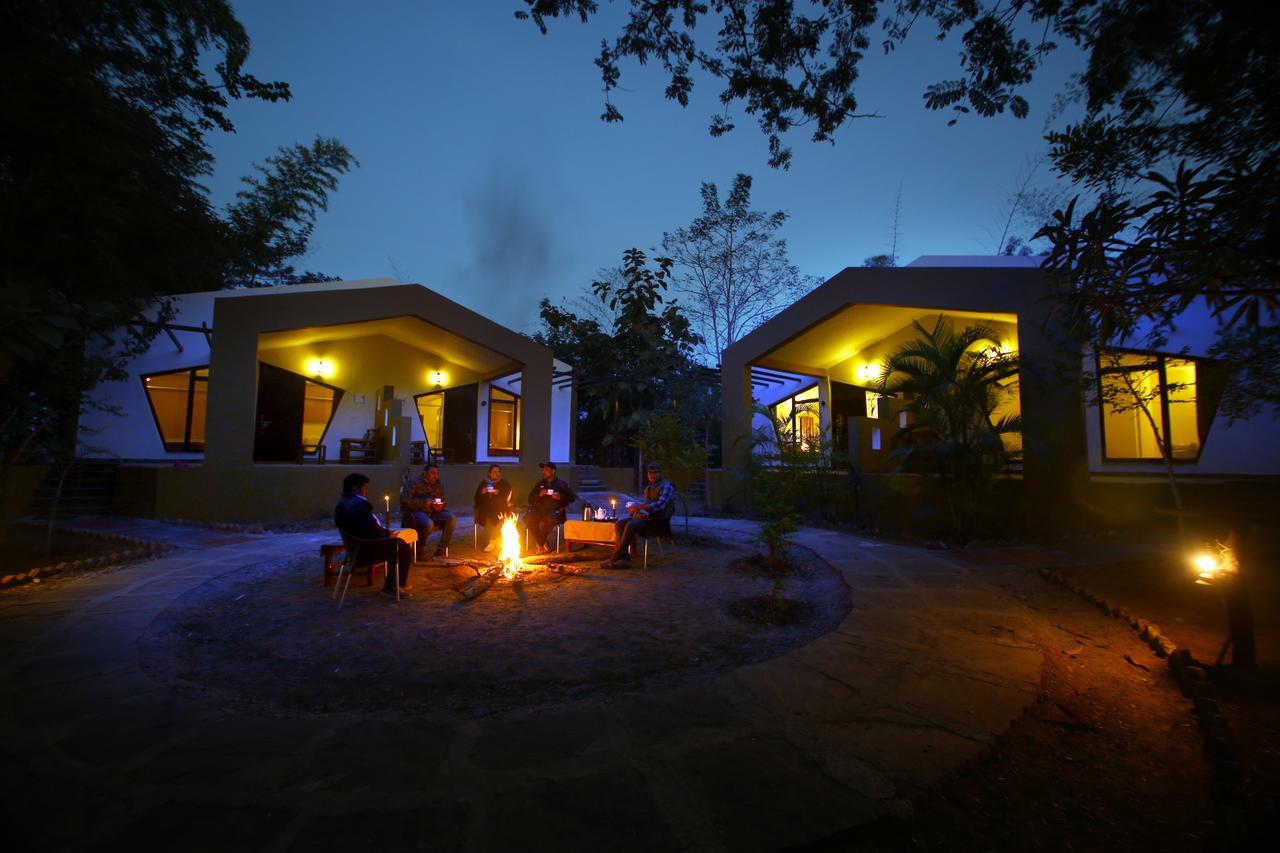 Mogli Resort Kānha Extérieur photo